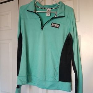 Vs PINK ultimate workout top